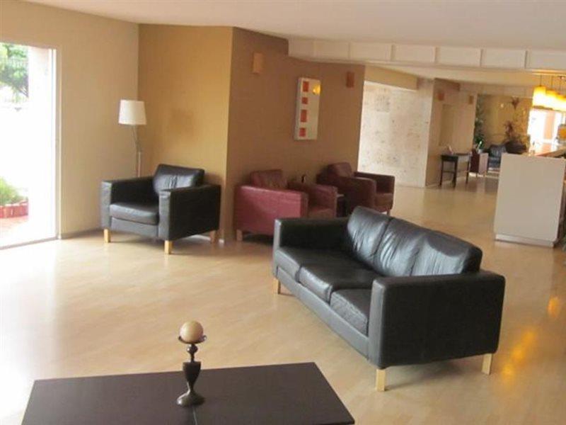 Colonial 4*